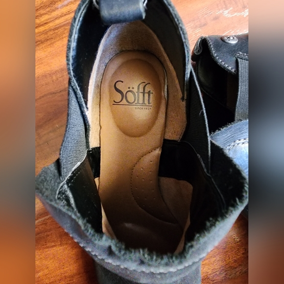 Booties - Picture 4 of 6